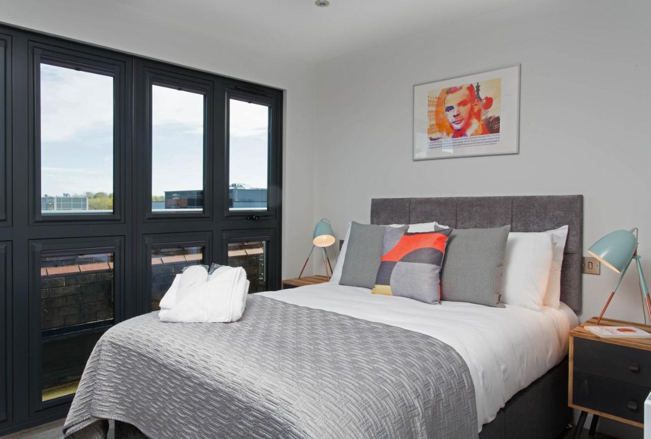 Cotels At 7Zero1 Serviced Apartments - Modern Apartments, Superfast Broadband, Free Parking, Centrally Located Μίλτον Κέινς Εξωτερικό φωτογραφία